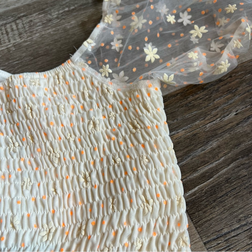 NWT Le Lis Collection glitter floral crop top - Picture 10 of 12
